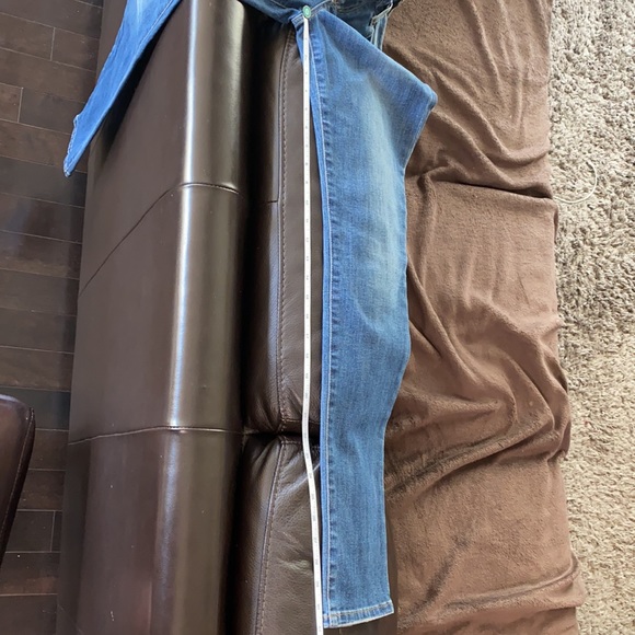 Joe’s Jeans. Honey Straight Leg. Size 28. New with tags. - Picture 8 of 9